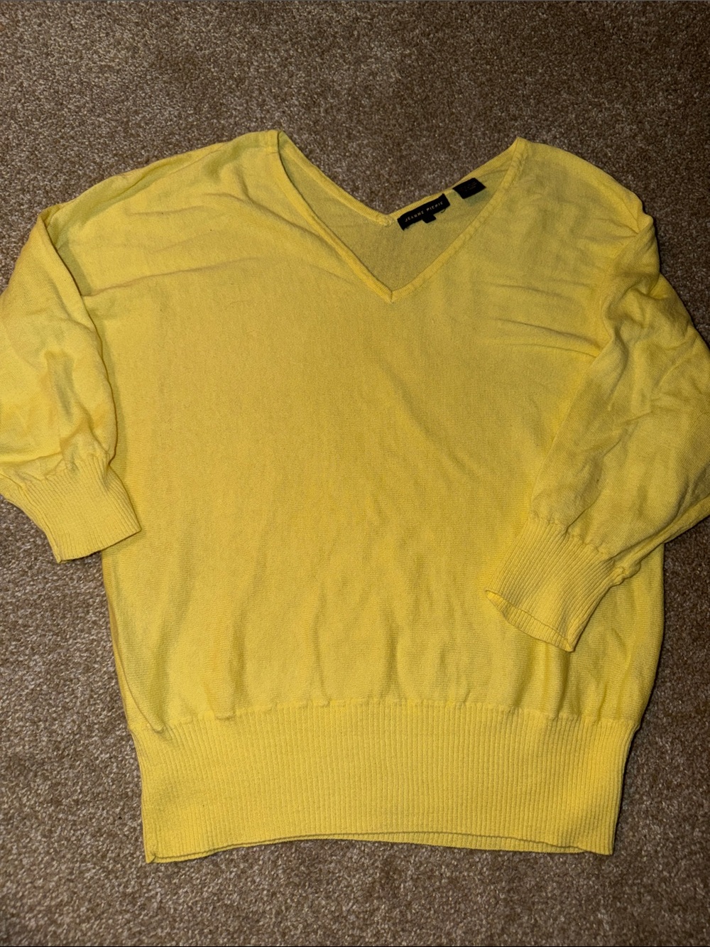Jeanne Pierre V-Neck Lightweight Yellow Sweater 3/4 sleeve
